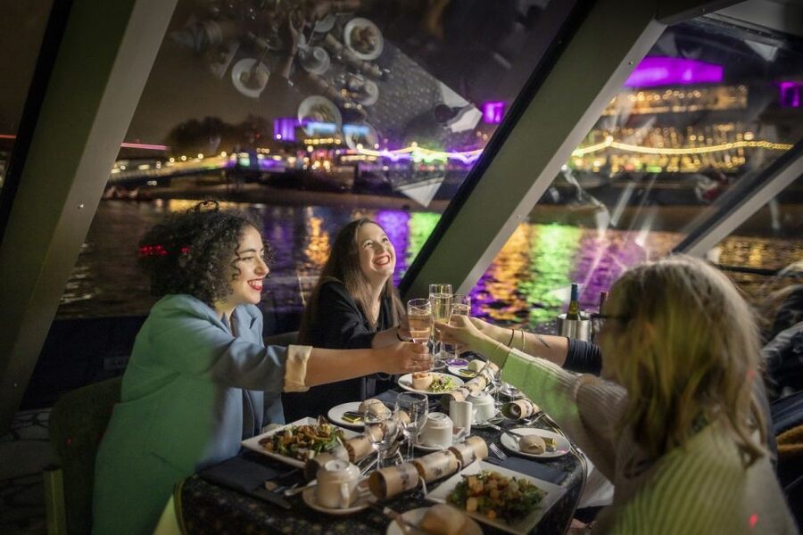 London: Christmas Party Dinner Cruise - Practical tips for a smoother evening