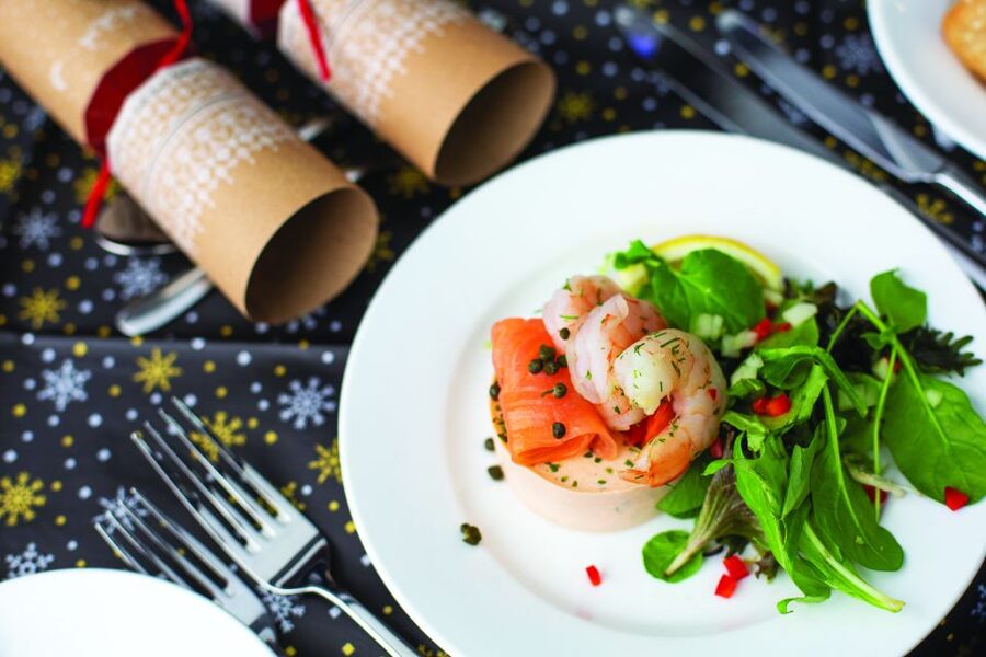 London: Christmas Party Lunch Cruise - Tables of 10 and what that means for your group