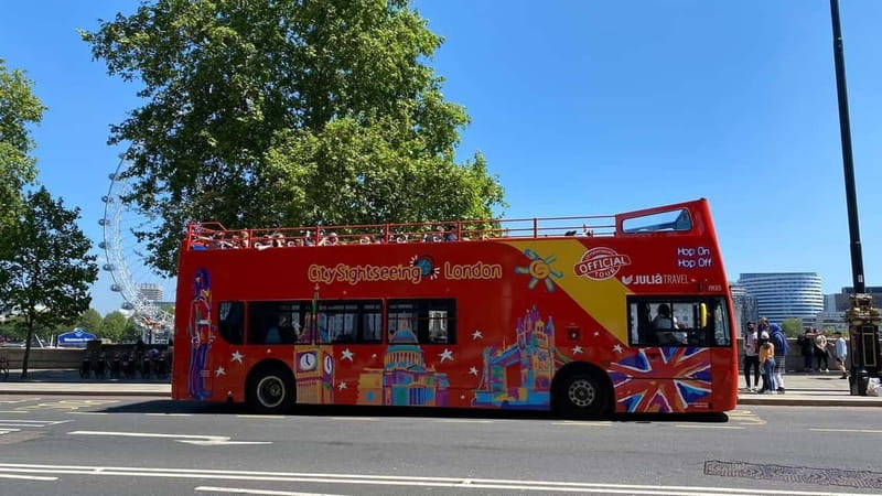 London: City Sights Hop-On Hop-Off Bus & Bookable Extras - Audio commentary, staff, and comfort