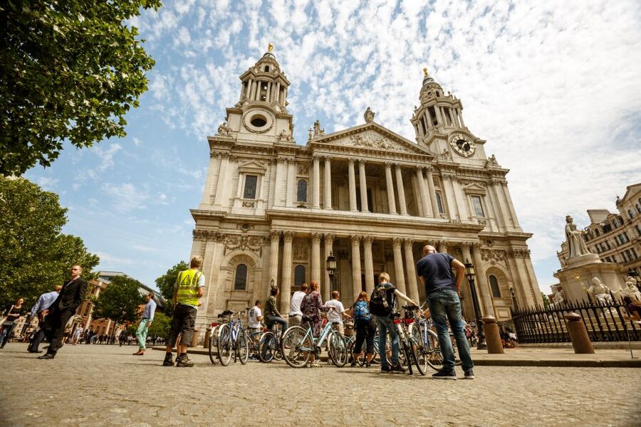 London: Classic Gold 3.5-Hour Bike Tour - Smithfield Market and the road to St. Paul’s