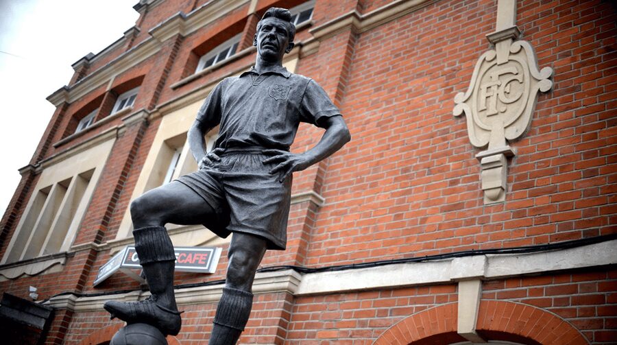 London: Craven Cottage Guided Tour at Fulham Football Club - Seventy-five minutes and the value of $37
