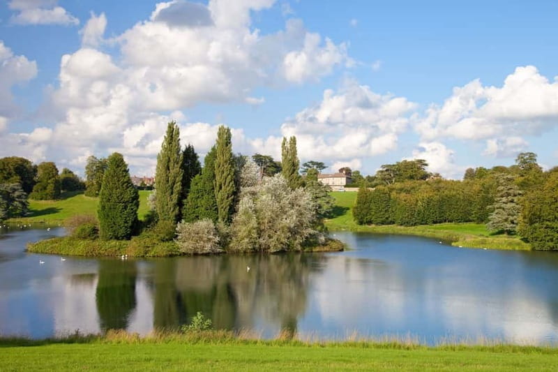 London: Cream Tea at Blenheim Palace & the Cotswolds Tour - A full day from London, with limits