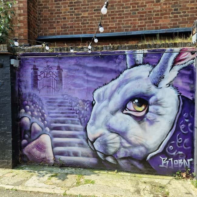 London: East End Instagrammable Street Art & Graffiti Tour - Rivington Street and the Banksy moment
