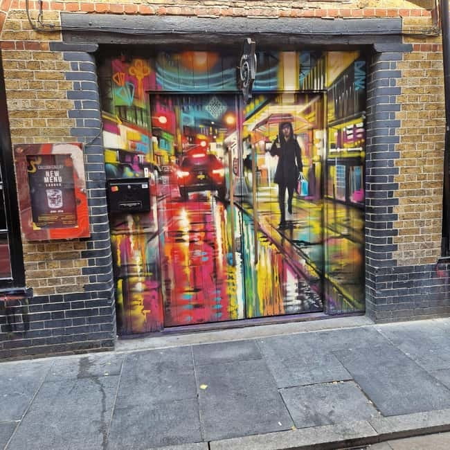 London: East End Instagrammable Street Art & Graffiti Tour - The art’otel and a changing finish