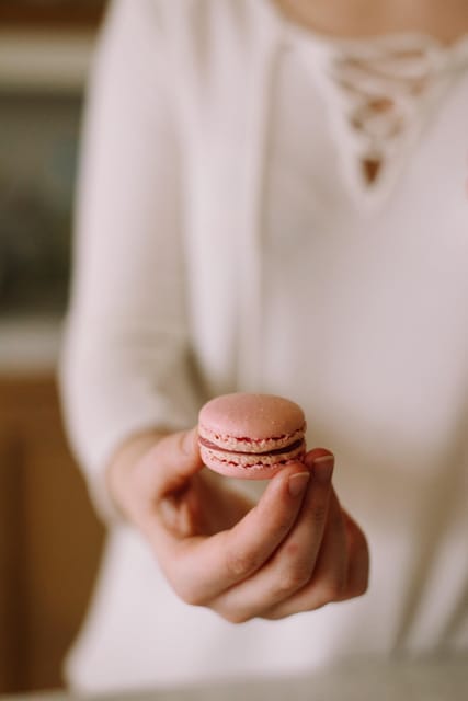 London: French Macaron Workshop in London - Arriving at Reception in South East England
