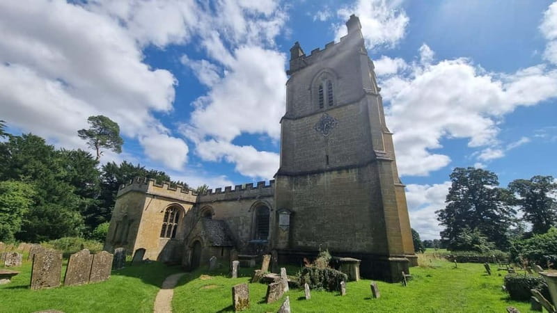 London: Full Day Cotswolds Tour with Shakespeare's Stratford - Bourton-on-the-Water and the River Windrush