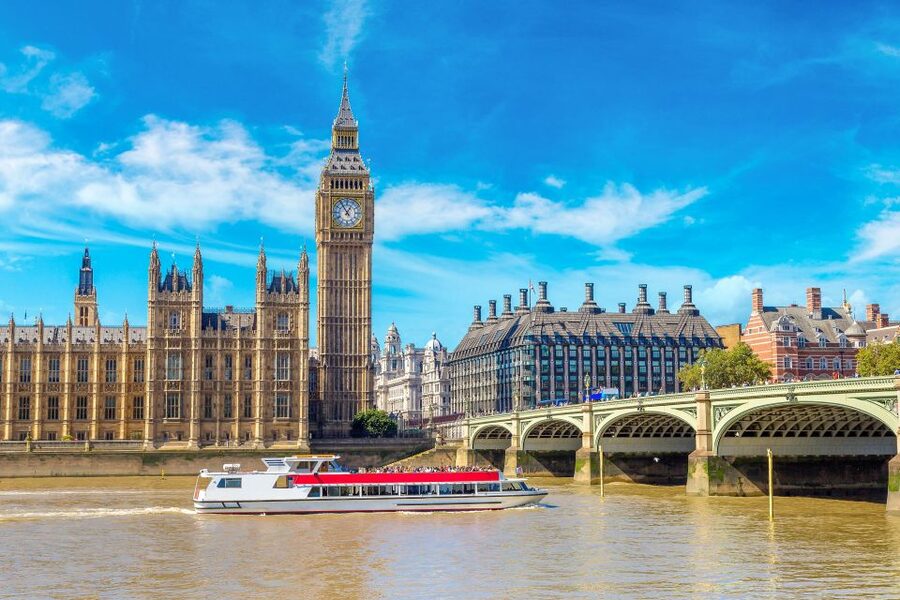 London: Full-Day Sightseeing Bus Tour with River Cruise - Key points at a glance