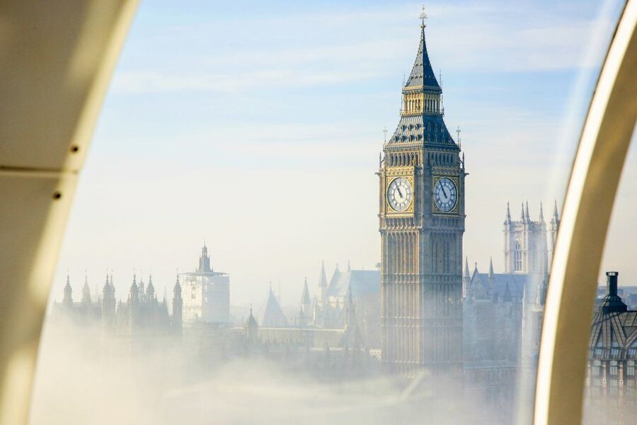 London: Full-Day Sightseeing Bus Tour with River Cruise - Buckingham Palace and the uncertain Guard Change
