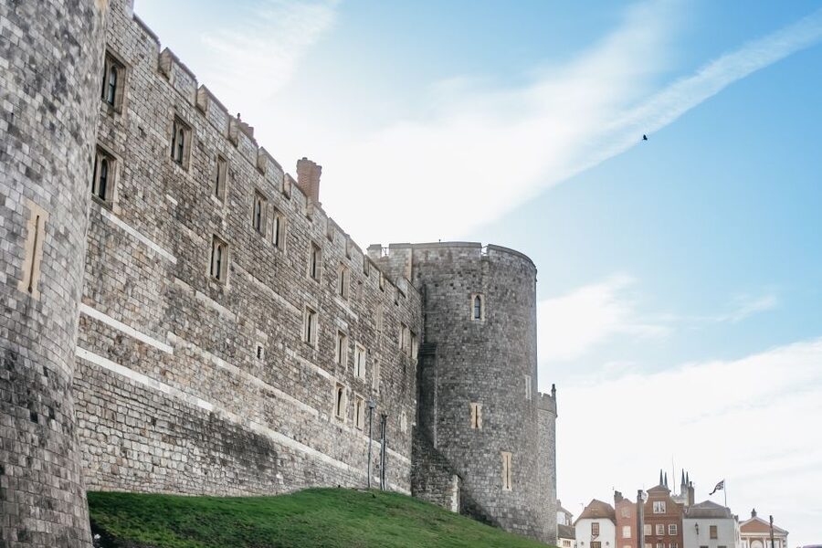 London: Full-Day Windsor, Stonehenge, and Oxford Tour - Who should book this day trip?