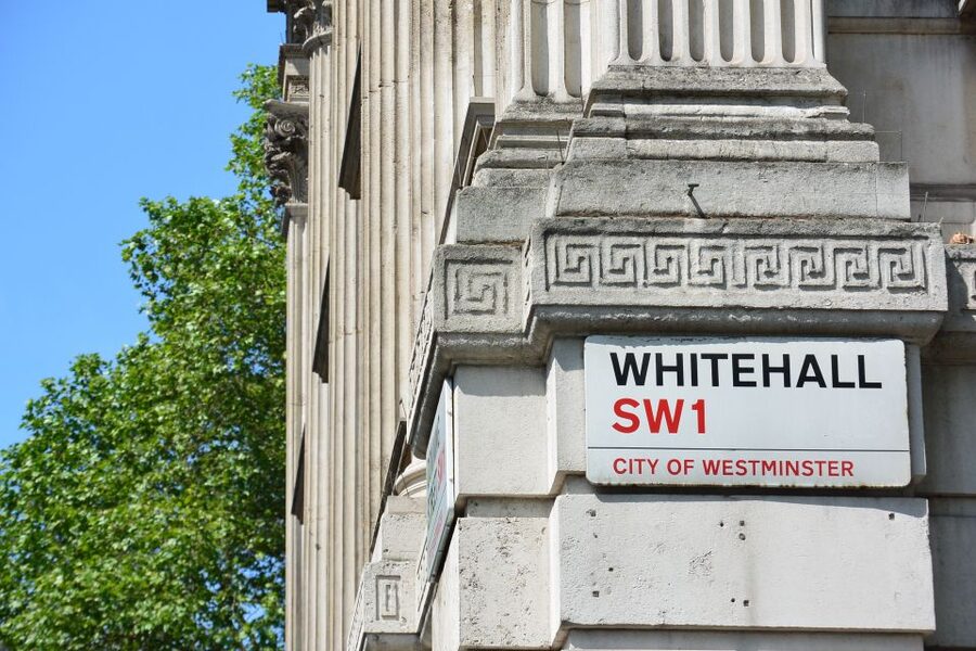 London: German-Speaking Guided Tour of Westminster - Starting at Green Park and Buckingham Palace