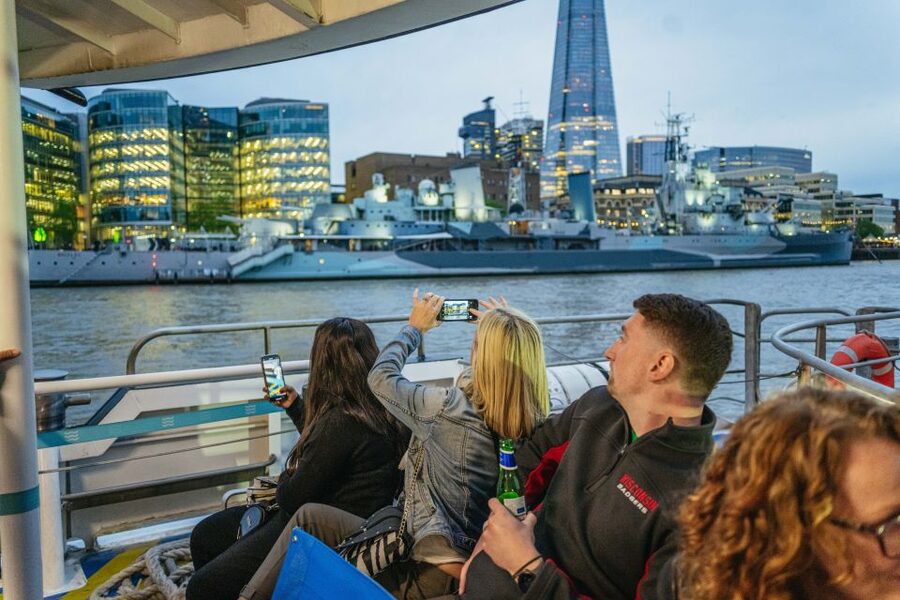 London: Ghost Walk and River Thames Boat Ride - Why this London ghost tour works