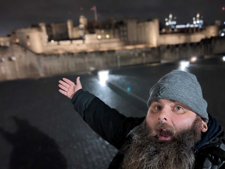 London: Ghost Walk and River Thames Boat Ride - Westminster landmarks with a grim twist