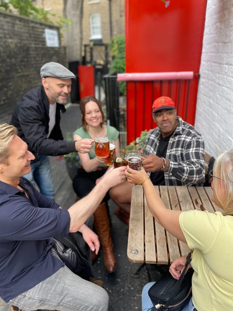 London: Great British Pubs Walking Tour - The pubs behind Buckingham Palace