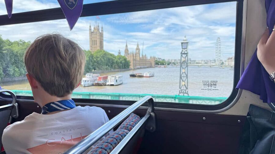 London: Guided Harry Potter Coach Tour of Locations - A wizarding tour built around real London streets