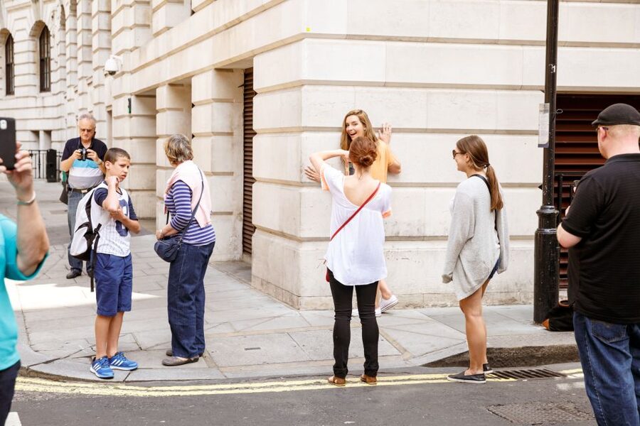 London: Guided Harry Potter Coach Tour of Locations - Grimmauld Place and the trick of movie geography