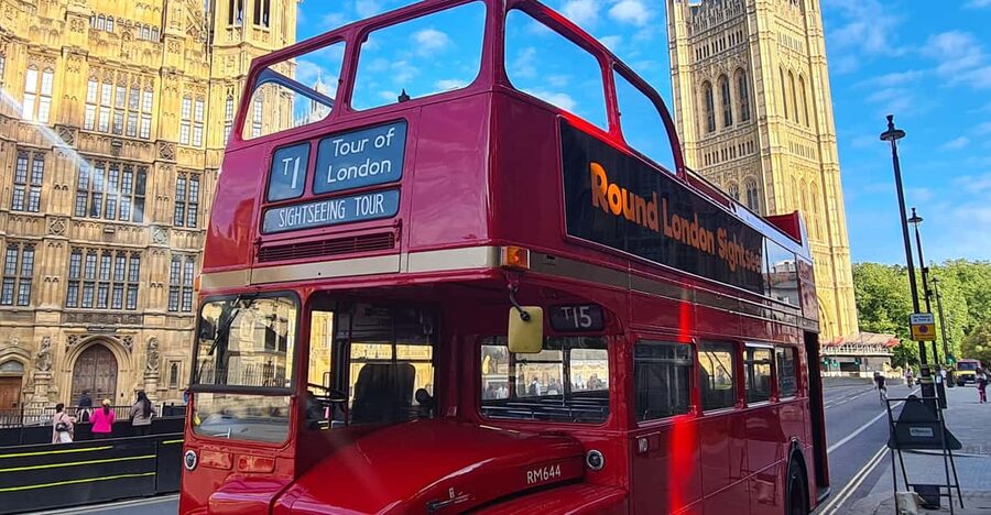 London: Guided Sightseeing Tour on a Vintage Open-Top Bus - Starting at Embankment Stop 40B
