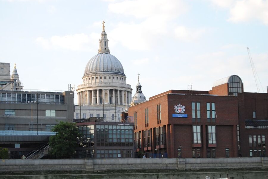 London Half-Day Private Chauffeur Driven Tour - A private way to see London’s big names