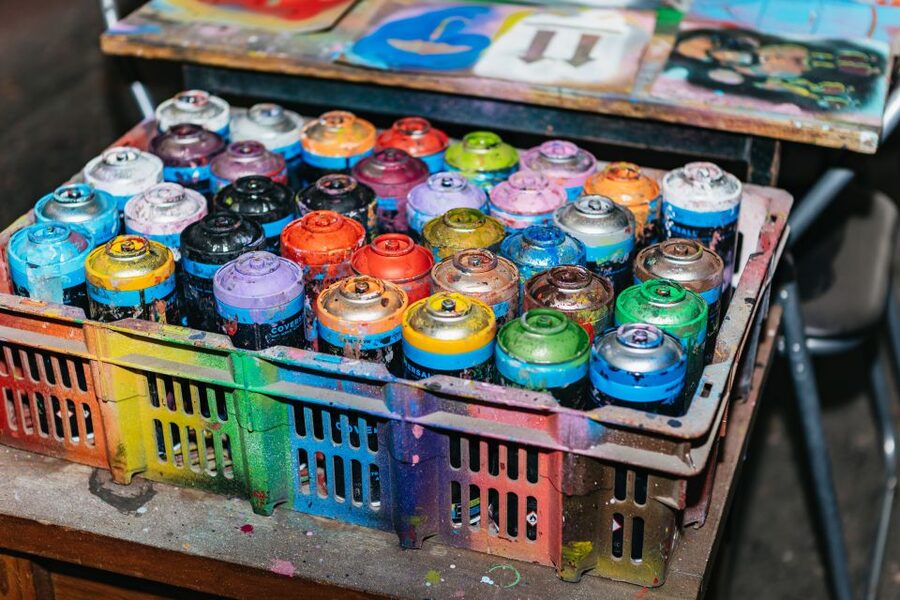 London: Half-Day Street Art Tour and Workshop - Guides who teach rather than recite