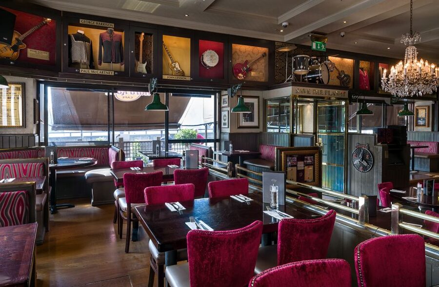 London: Hard Rock Cafe with Set Menu for Lunch or Dinner - Eating rock history in Mayfair