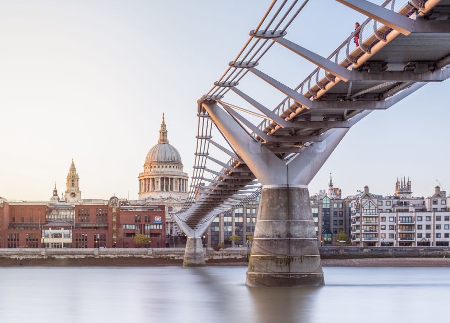 London: Harry Potter Filming Locations Walking Tour - Millennium Bridge and Trafalgar Square
