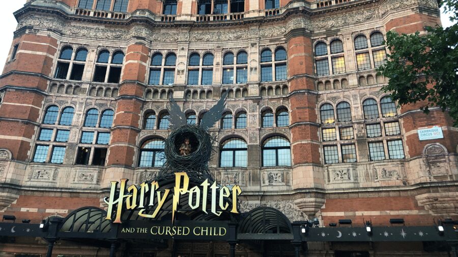 London: Harry Potter Movie Location Tour with an APP - Westminster Station opens the story