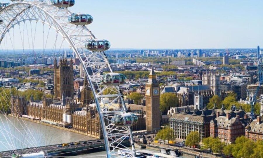 London: Harry Potter Tour & London Eye w/ Fast Track Tickets - The Palace Theatre and Goodwin’s Court