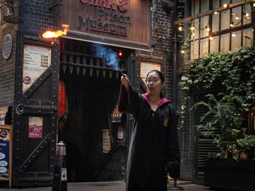 London: Harry Potter Tour & The London Dungeons Tour - Timing, walking, and what to carry