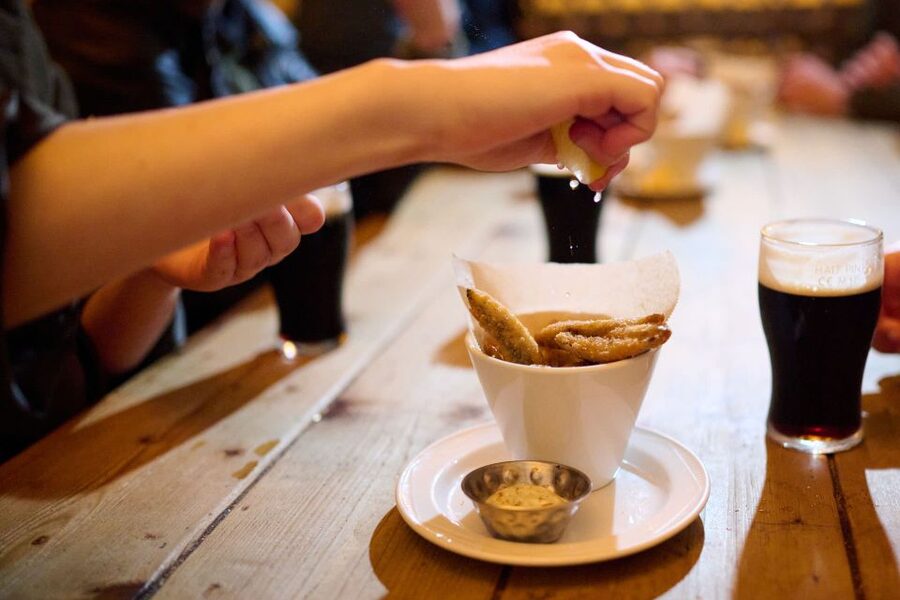 London: Historic Pubs, British Ales & Classic Dishes - Ye Olde Cheshire Cheese and Dickens’s order