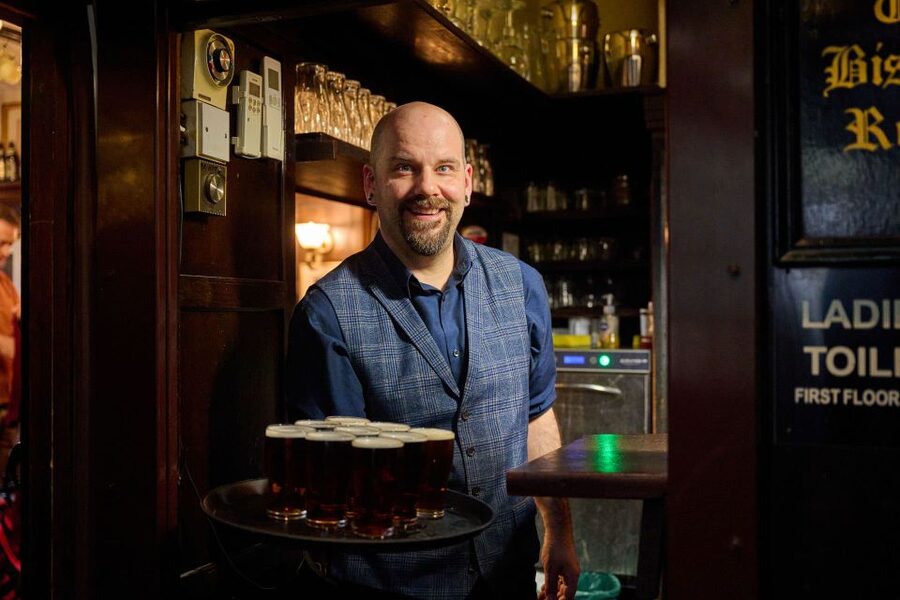 London: Historic Pubs, British Ales & Classic Dishes - What the food and drink are really worth