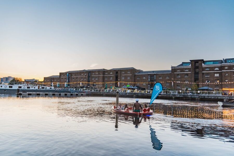 London: Hot Tub Boat Guided Historical Docklands Cruise - Who will enjoy this most
