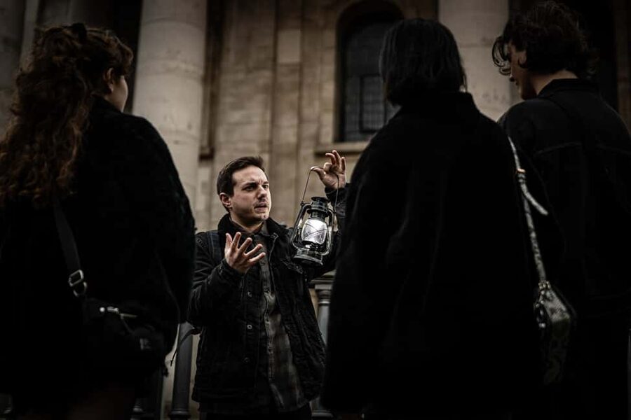 London: Interactive Jack the Ripper Walking Tour - Walking through Victorian Whitechapel