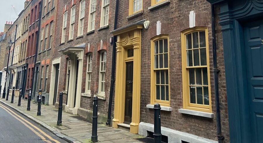 London: Jack The Ripper Walking Tour - How much walking and how difficult is it?