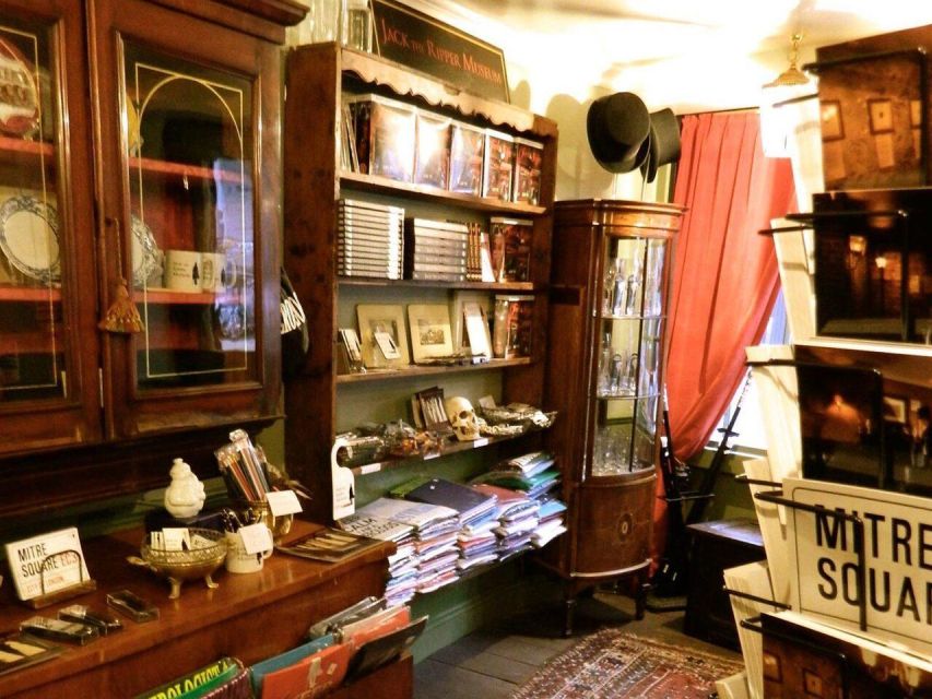 London: Jack The Ripper Walking Tour and Ripper Museum Entry - From museum displays to Victorian Whitechapel