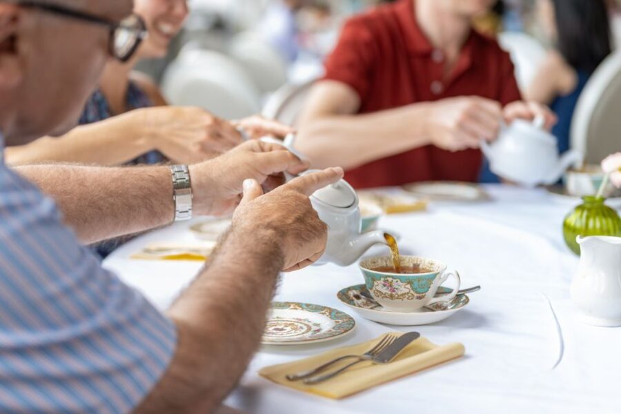 London: Kensington Palace Gardens Tour with Royal High Tea - Who should book this experience?