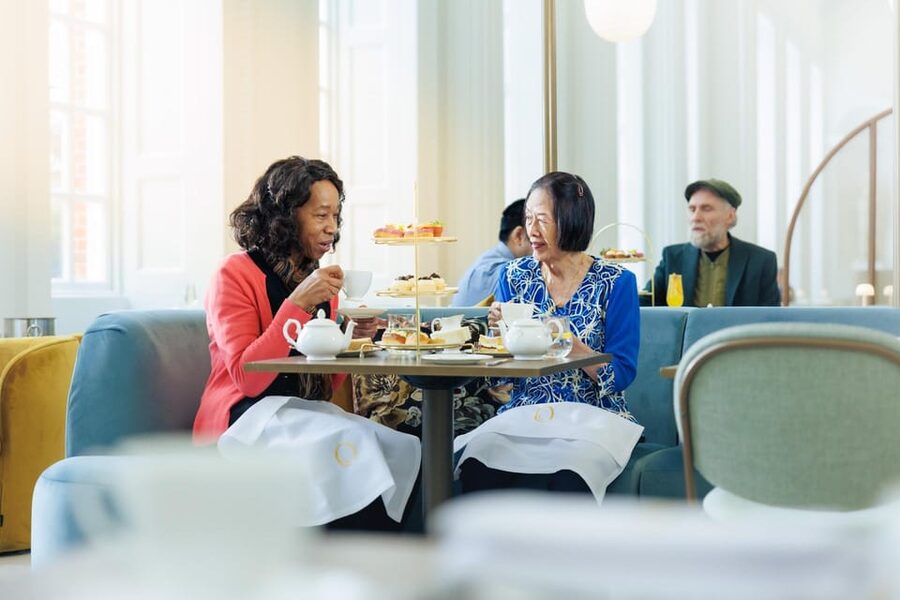 London: Kensington Palace Tour, Guard Change & Afternoon Tea - Key points at a glance