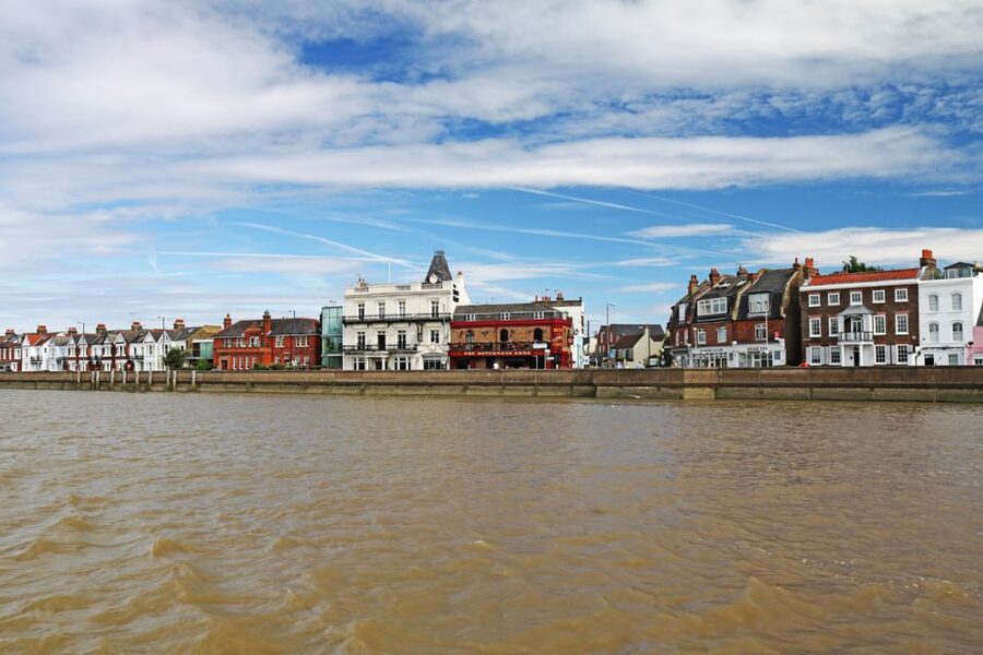 London: Kew to Westminster River Thames Cruise - Key points at a glance