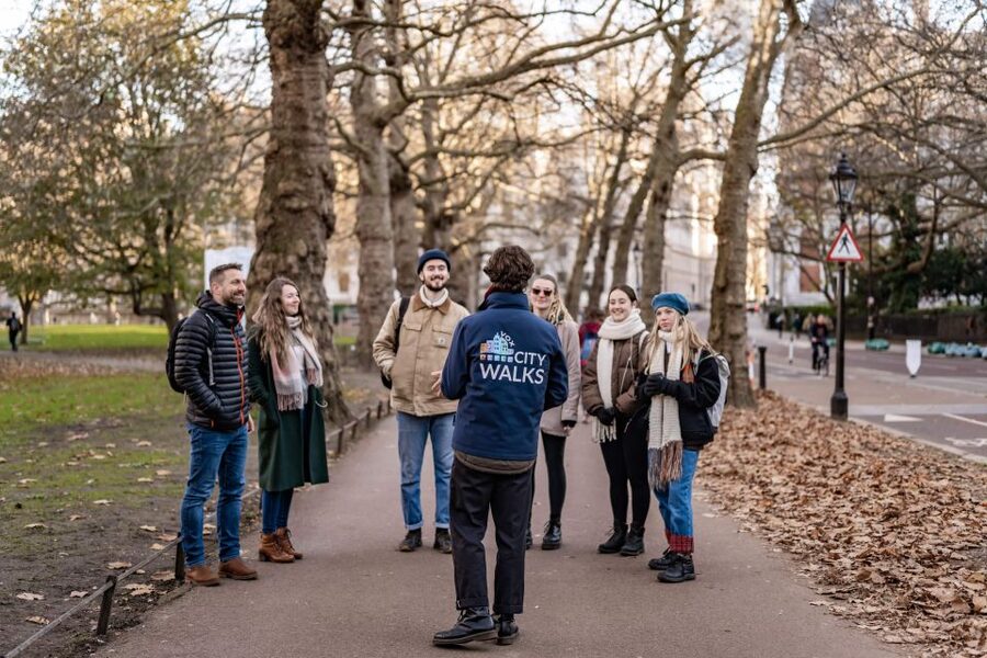 London: Landmarks Walking Tour & Harry Potter Walking Tour - Starting at Trafalgar Square
