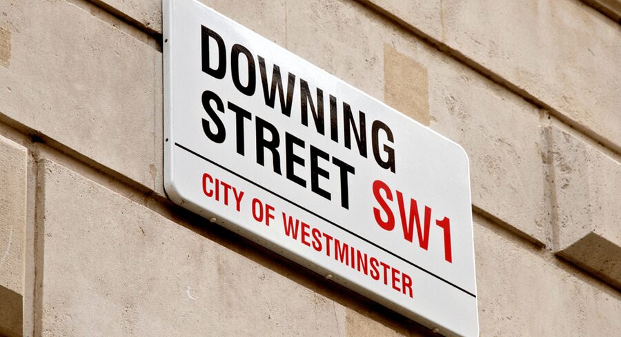 London: London Sightseeing Walking Tour with 30+ Sights - Lunch near Tower Hill