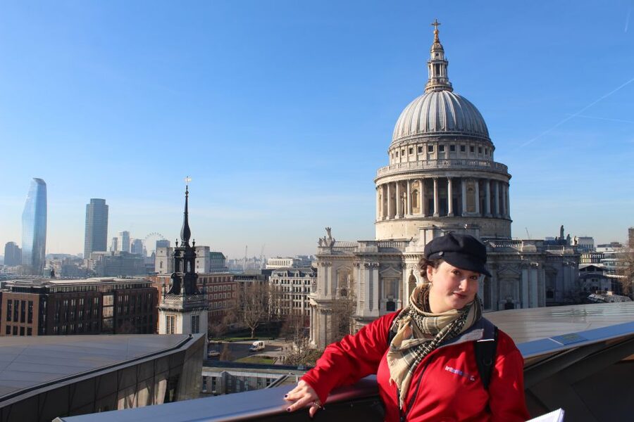 London: Mary Poppins Walking Tour - Starting at Temple and entering Mary Poppins London