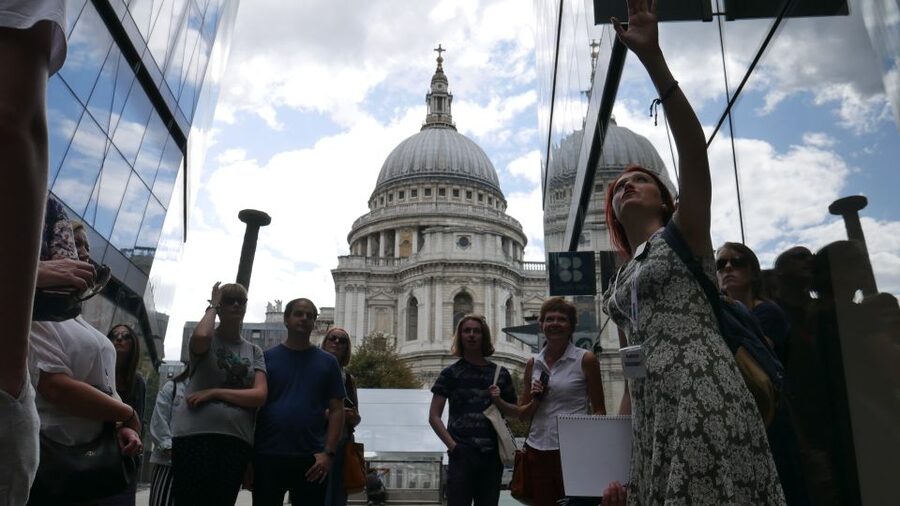 London: Mary Poppins Walking Tour - What the guide adds to the experience