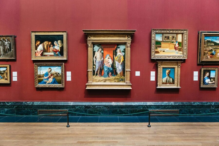 London: National Gallery Guided Tour with Art Expert Guide - From Vermeer and Raphael to Monet and Van Gogh