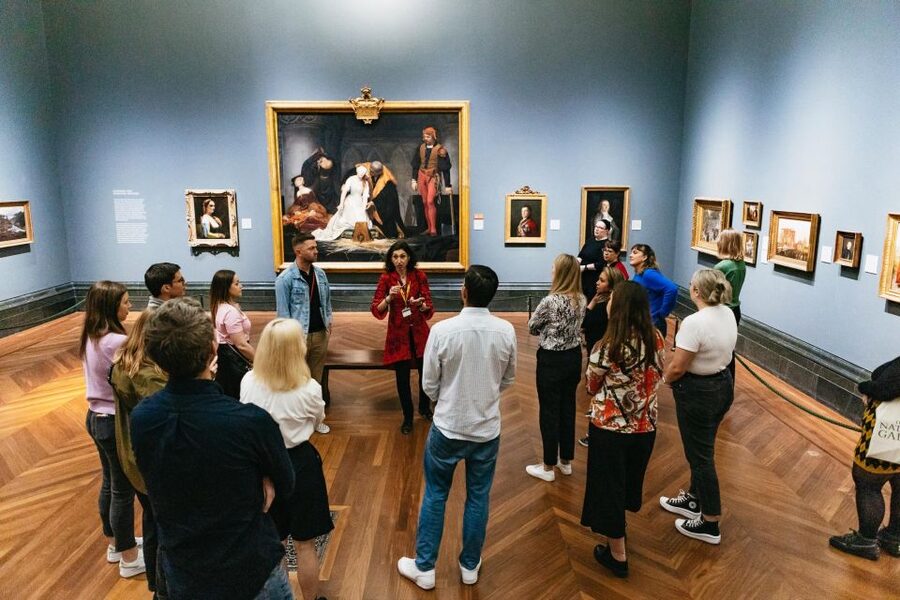 London: National Gallery Guided Tour with Art Expert Guide - Headsets keep the commentary clear