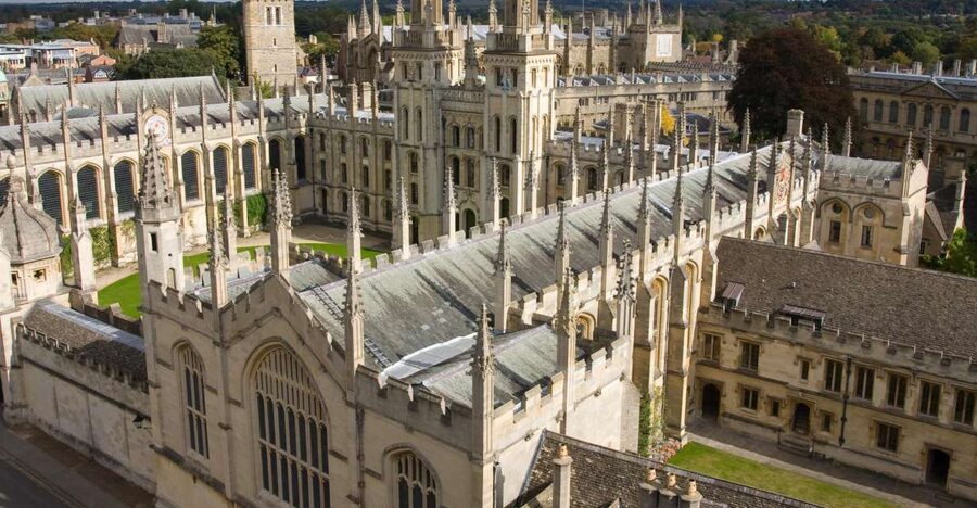 London: Oxford, Stratford, Cotswolds, and Warwick Day Trip - Who will get the most from this tour