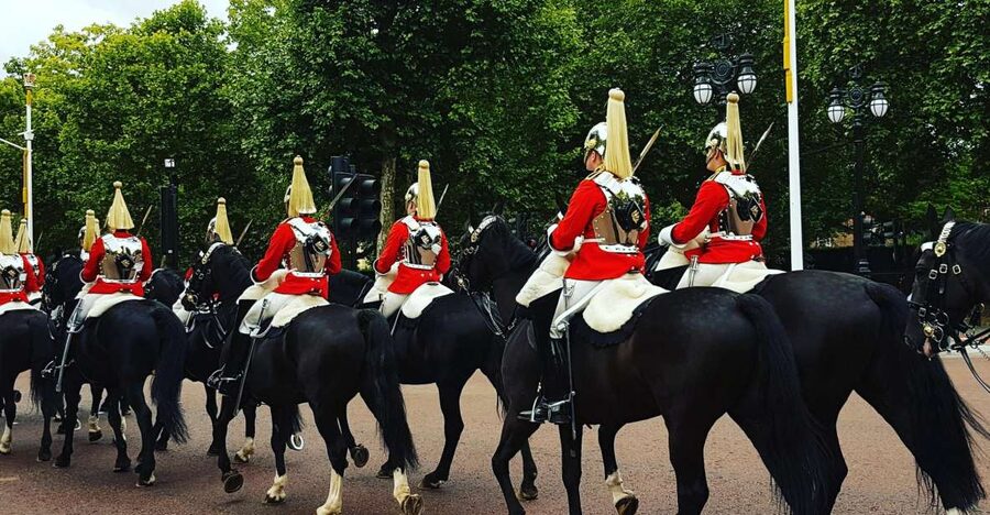 London: Palaces and Parliament Walking Tour - Walking The Mall toward Trafalgar Square