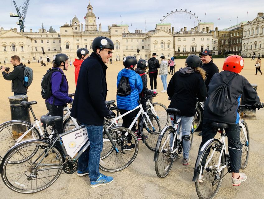 London: Parks and Palaces Guided Morning Bike Tour - Green Park and the gates of Buckingham Palace