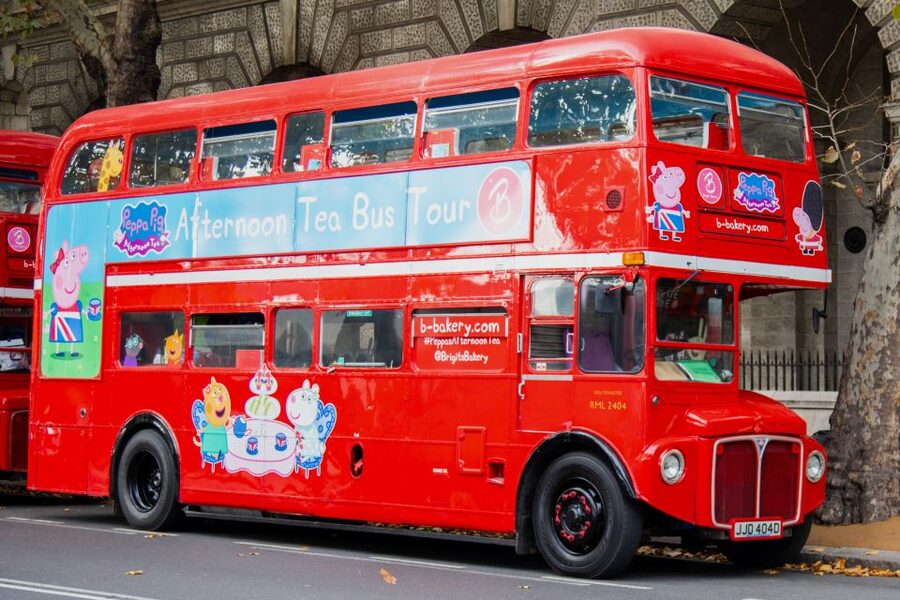 London: Peppa Pig Bus Tour with Entertainment - A Peppa Pig ride with real London sights