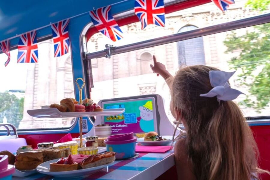 London: Peppa Pig Bus Tour with Entertainment - Upper deck views versus downstairs comfort