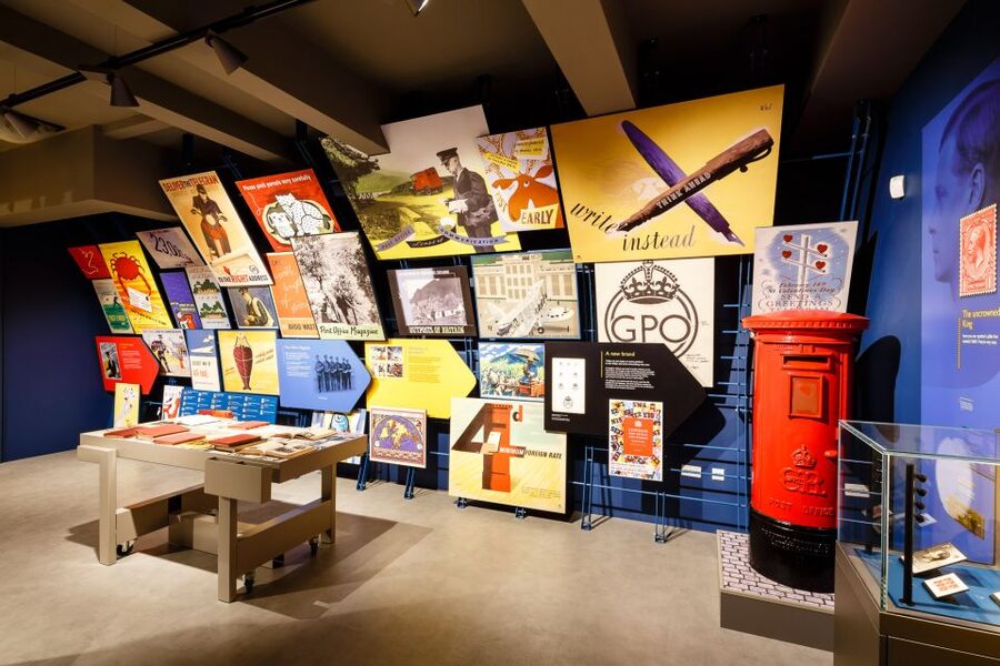London: Postal Museum Entry Ticket and Underground Rail Ride - Try the moving mail-sorting carriage