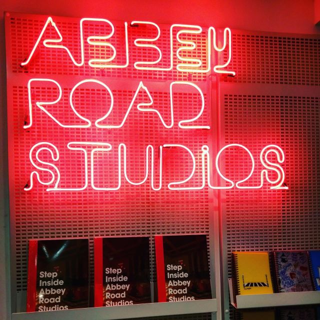 London: Private Beatles Taxi Tour - Key points at a glance