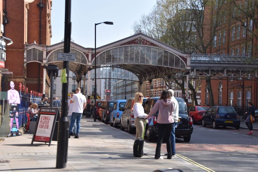 London: Private Beatles Taxi Tour - Who will get the most from this three-hour tour